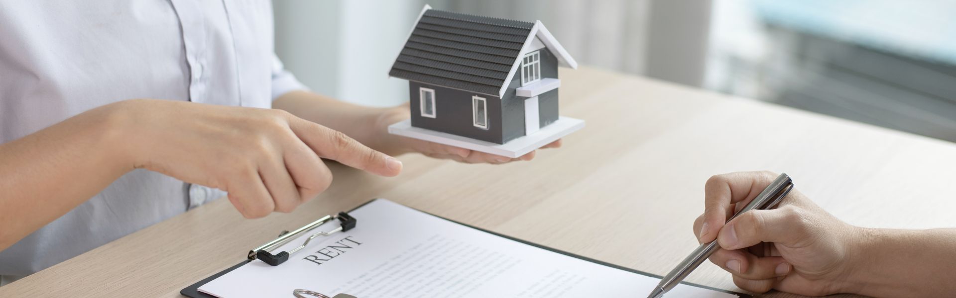 Contrato de Arriendo: Guía práctica para arrendar tu propiedad thumbnail